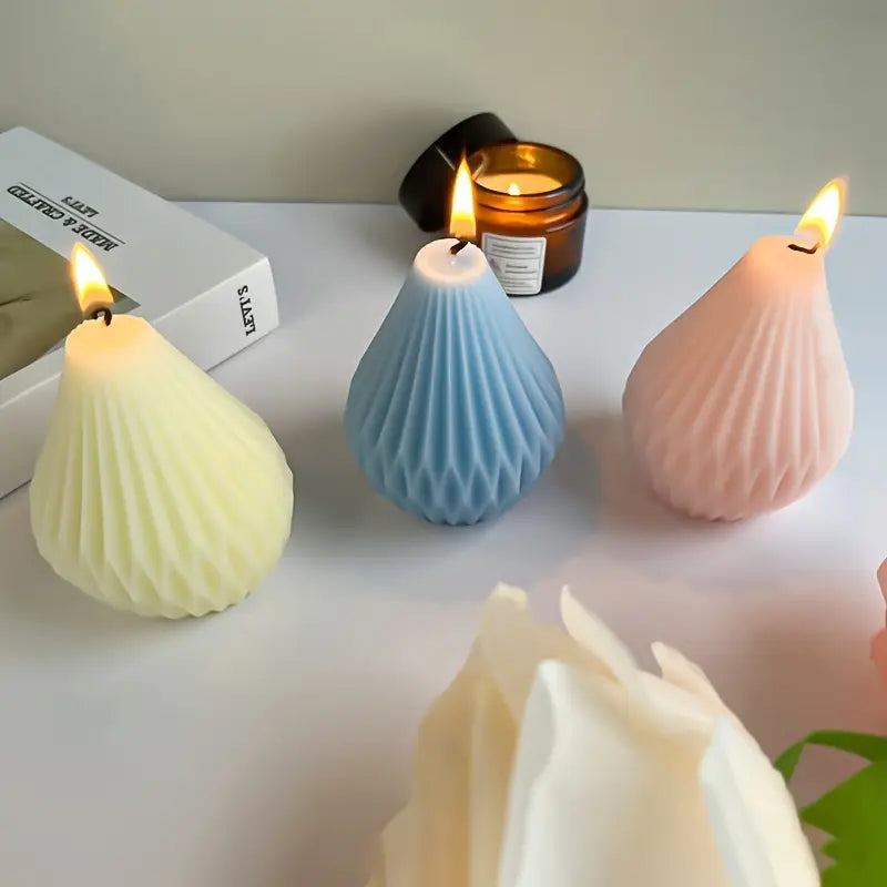 Shiny Pear Light" Candle